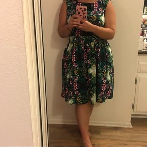 Floral print tea dress with pockets